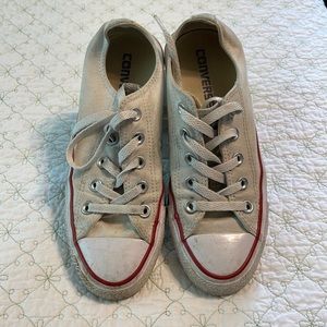 Converse all star sneakers 5.5